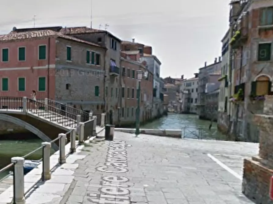 Immagine 3 di Appartamento in vendita  in Sestiere Cannaregio a Venezia