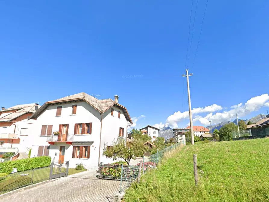 Immagine 4 di Porzione di casa in vendita  in via Broz a Tambre