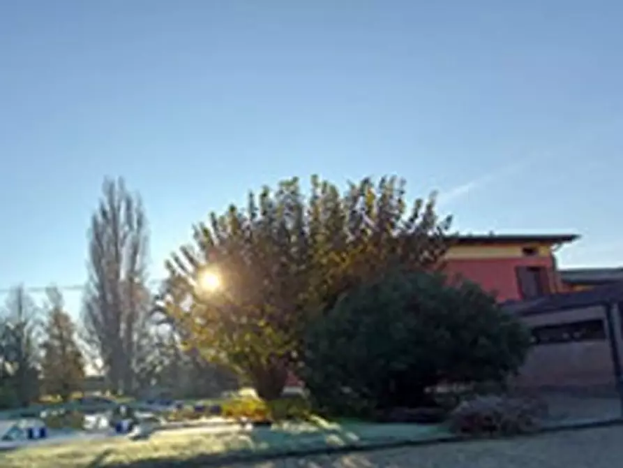 Immagine 2 di Casa bifamiliare in vendita  in Strada Barchetta a Modena