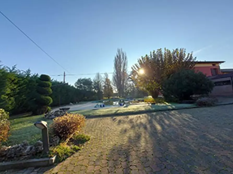 Immagine 11 di Casa bifamiliare in vendita  in Strada Barchetta a Modena