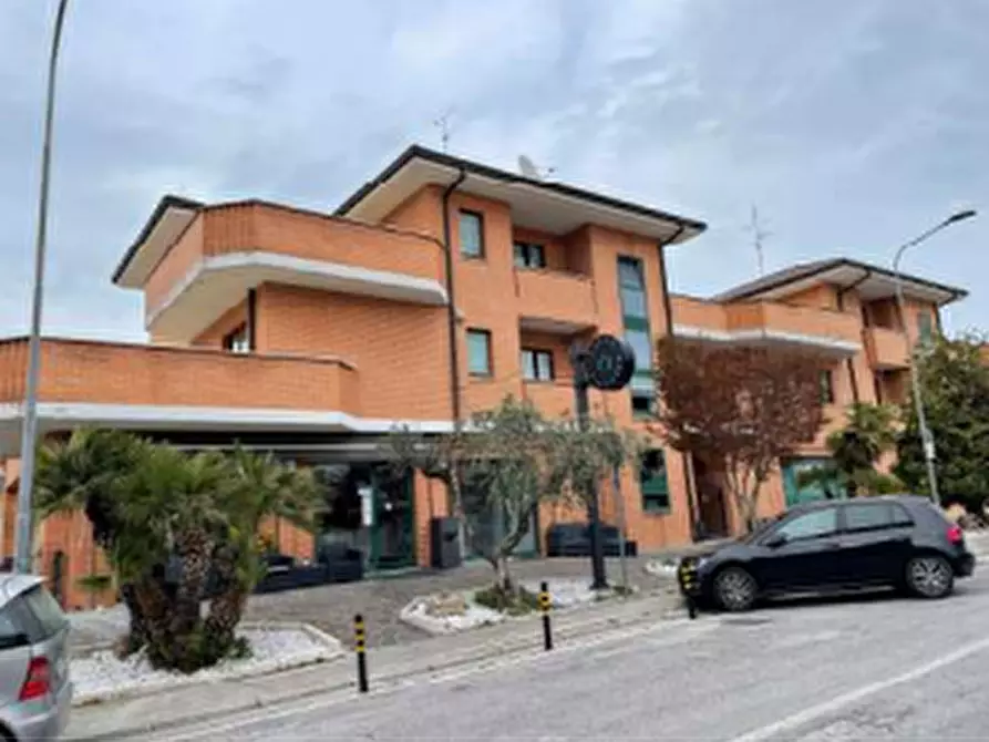 Immagine 4 di Appartamento in vendita  in Via Urbino a Monte Urano