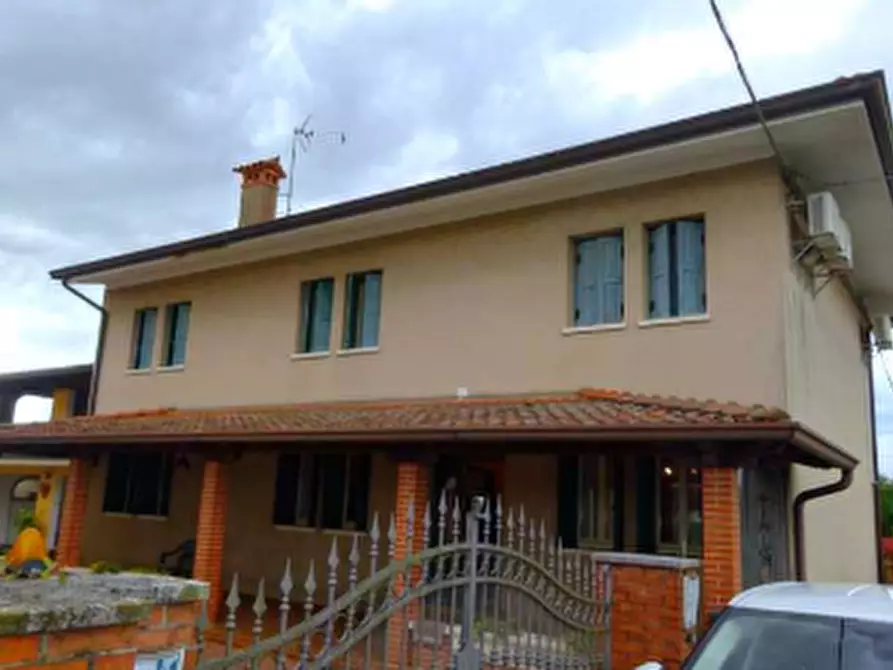 Immagine 2 di Porzione di casa in vendita  in Via Risorgimento a Fiume Veneto