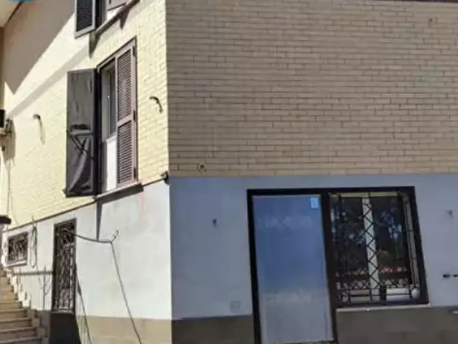 Immagine 1 di Villetta a schiera in vendita  in Via Caio Acilio a Guidonia Montecelio