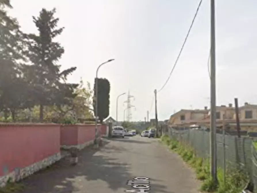 Immagine 3 di Villetta a schiera in vendita  in Via Caio Acilio a Guidonia Montecelio
