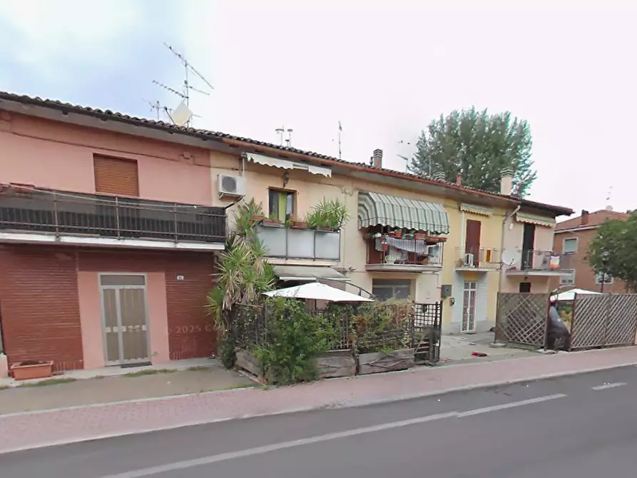 Immagine 2 di Appartamento in vendita  in Via della Pace a Sala Bolognese