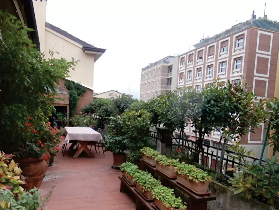 Immagine 2 di Appartamento in vendita  in Piazza Galileo Galilei a Bologna