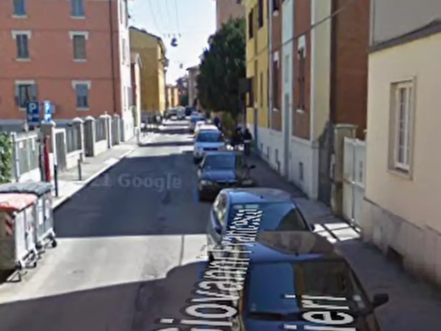 Immagine 5 di Negozio in vendita  in Via Andrea da Faenza a Bologna