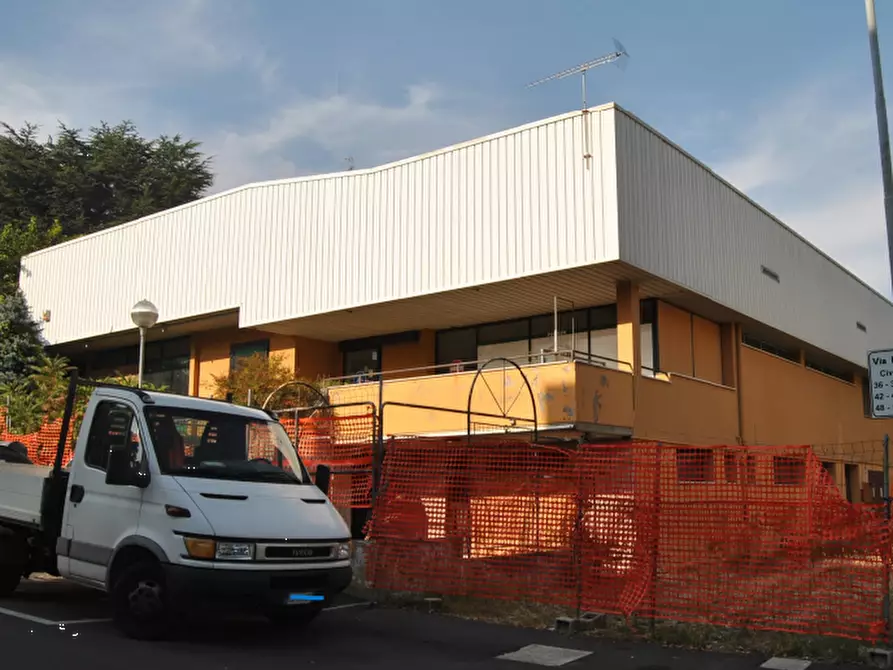 Immagine 6 di Negozio in vendita  in via Luigi Longo a Dozza