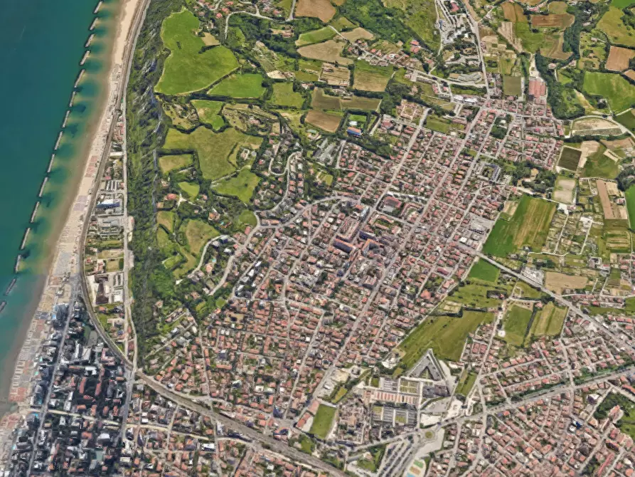 Immagine 9 di Appartamento in vendita  in Via Galileo Galilei a Pesaro