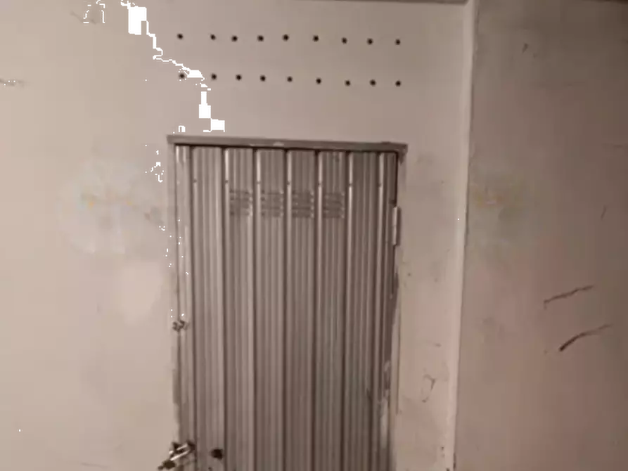 Immagine 1 di Magazzino in vendita  in Via Salaria a Monterotondo