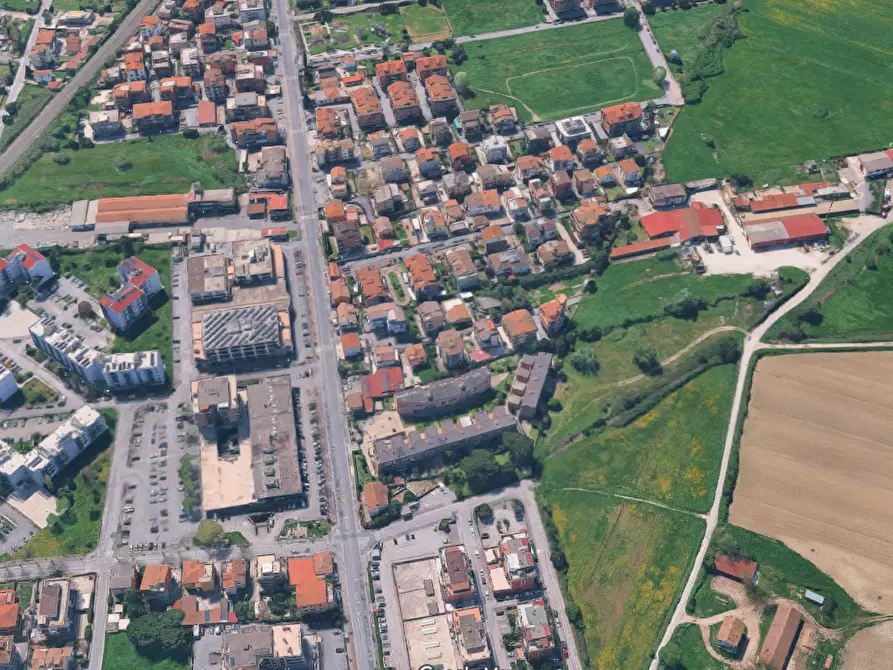 Immagine 4 di Magazzino in vendita  in Via Salaria a Monterotondo