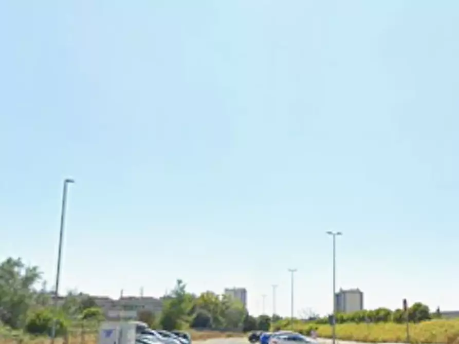 Immagine 9 di Appartamento in vendita  in Via del Perugino a Fiumicino