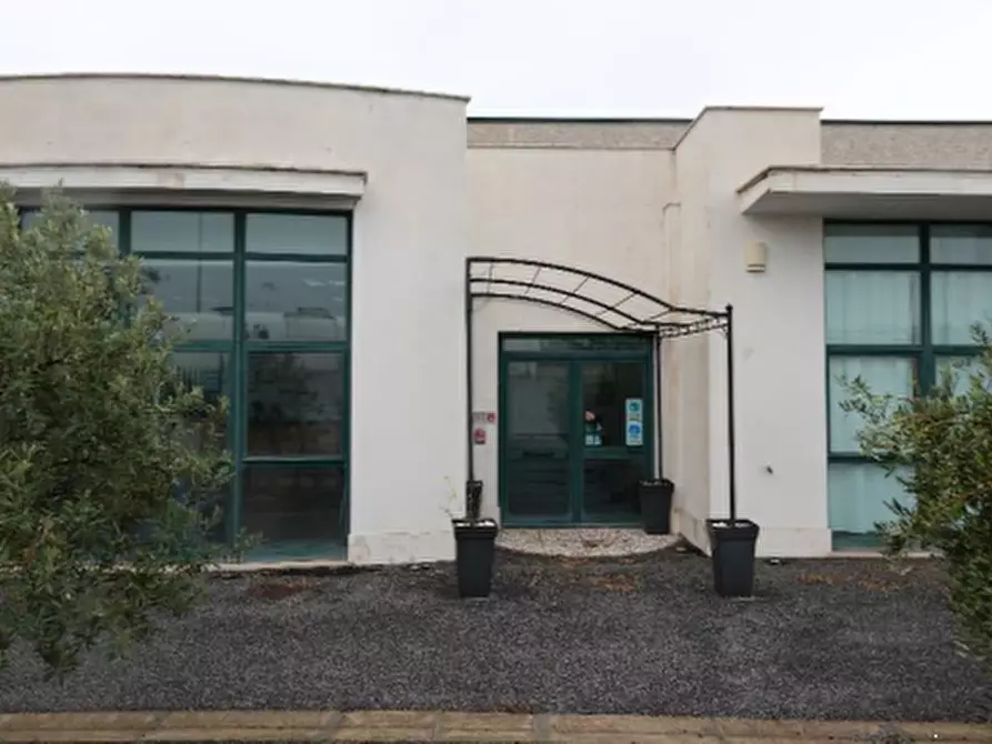 Immagine 1 di Capannone industriale in vendita  in Via Alberto La Rosa a Civitavecchia