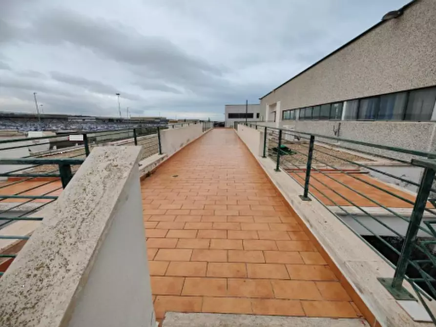 Immagine 12 di Capannone industriale in vendita  in Via Alberto La Rosa a Civitavecchia