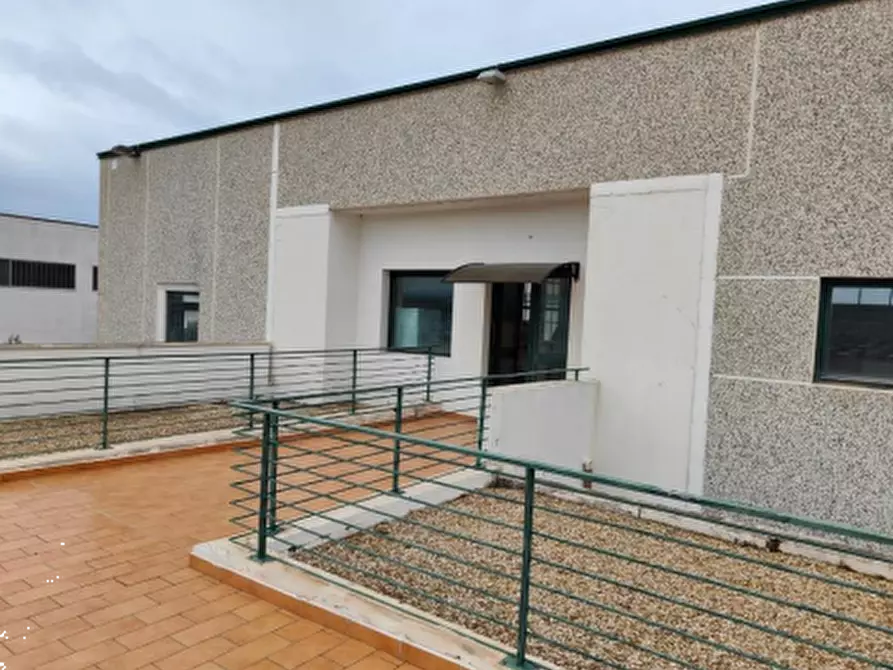 Immagine 13 di Capannone industriale in vendita  in Via Alberto La Rosa a Civitavecchia