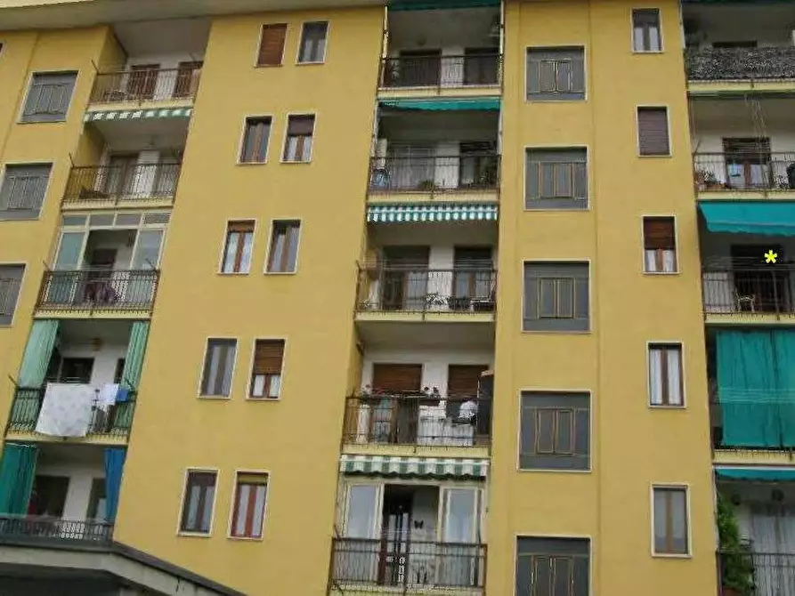 Immagine 2 di Appartamento in vendita  in Via Matteo Pescatore  a Ciriè