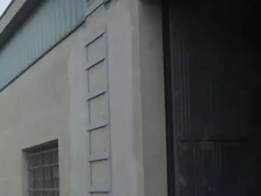 Immagine 5 di Laboratorio in vendita  in Via Don Minzoni  a San Possidonio