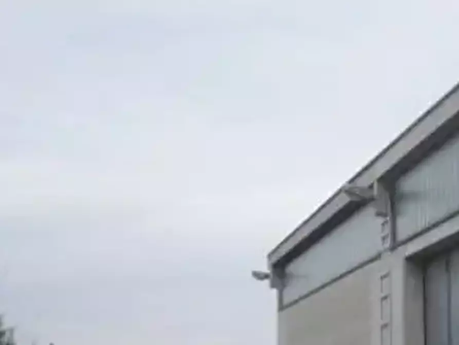 Immagine 2 di Laboratorio in vendita  in Via Don Minzoni  a San Possidonio