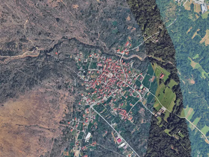 Immagine 9 di Negozio in vendita  in Vicolo della Chiesa a Vallo Torinese