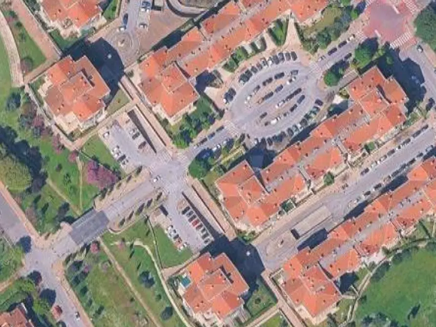 Immagine 4 di Posto auto in vendita  in Via Joan Mirò  a Roma