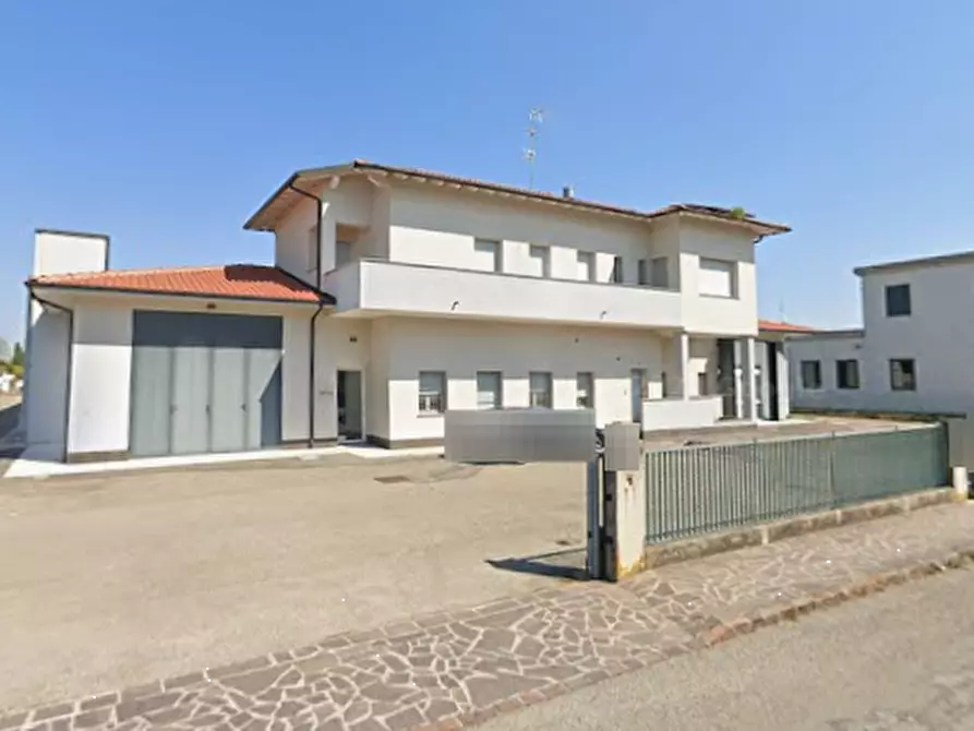 Immagine 2 di Laboratorio in vendita  in Via Giosue Carducci  a Novi Di Modena