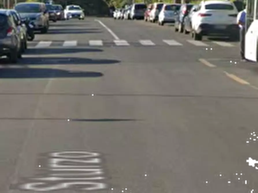 Immagine 4 di Posto auto in vendita  in Via Don Luigi Sturzo a Pomezia