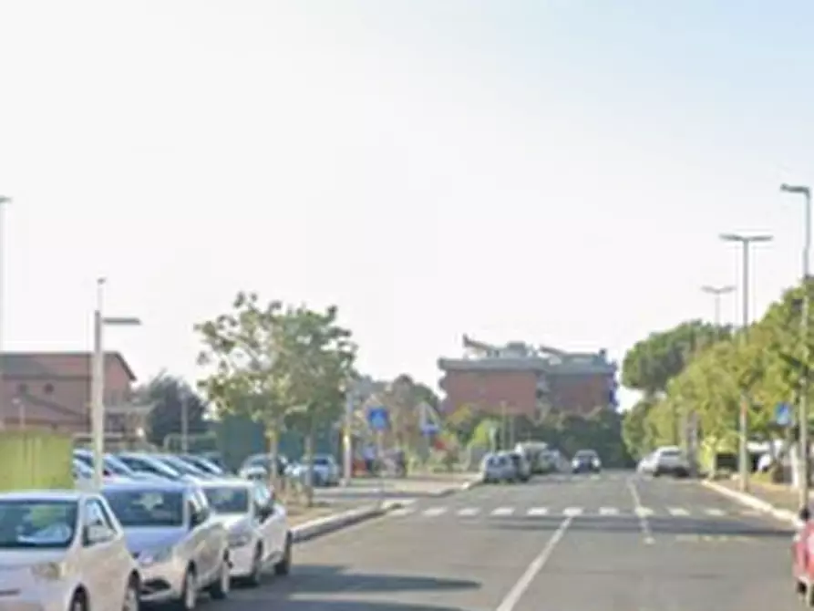 Immagine 9 di Posto auto in vendita  in Via Don Luigi Sturzo  a Pomezia