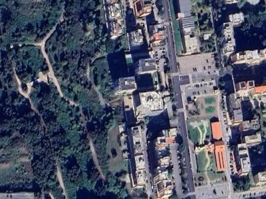 Immagine 12 di Posto auto in vendita  in Via Don Luigi Sturzo  a Pomezia