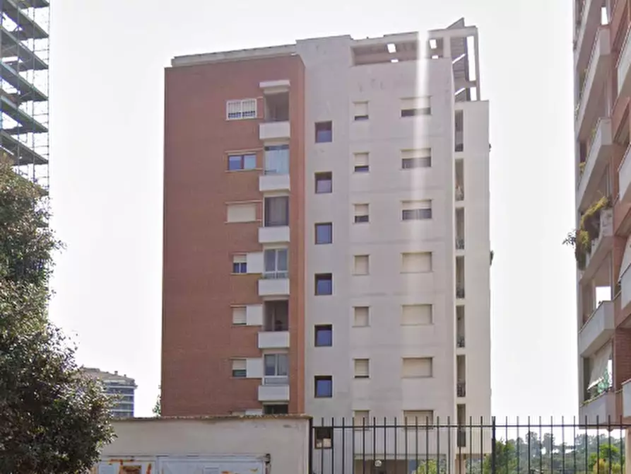 Immagine 3 di Appartamento in vendita  in Via Don Luigi Sturzo a Pomezia