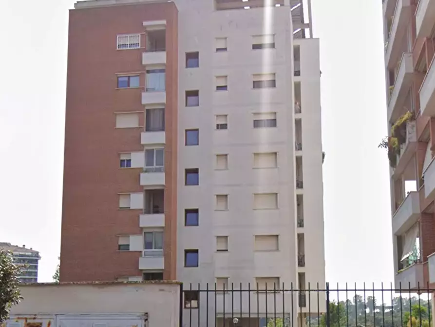 Immagine 4 di Appartamento in vendita  in Via Don Luigi Sturzo a Pomezia