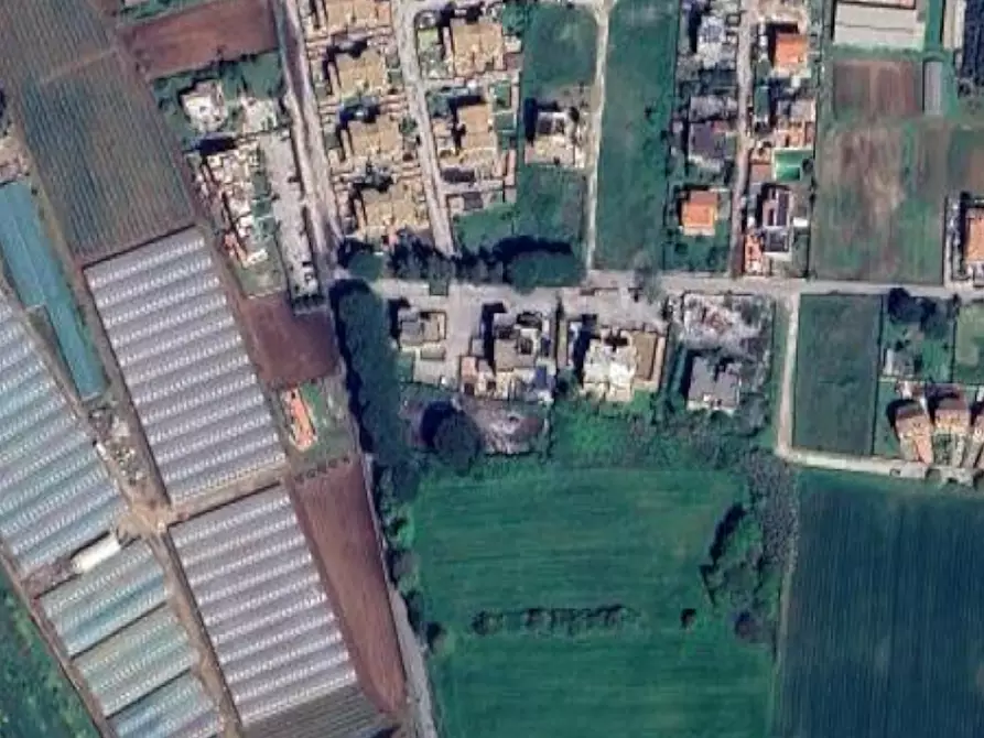 Immagine 15 di Appartamento in vendita  in Via Lago Maggiore a Nettuno