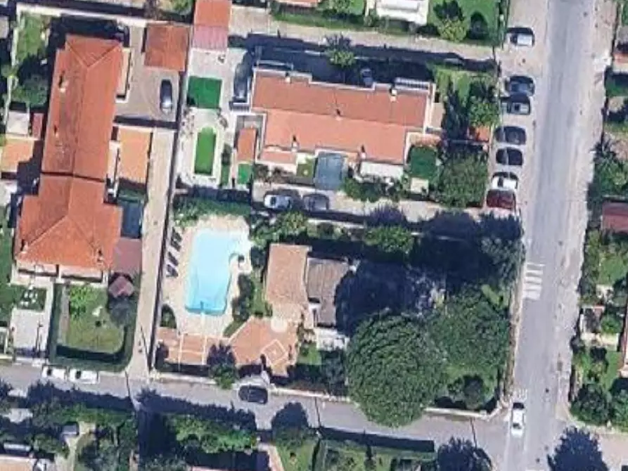 Immagine 11 di Villa in vendita  in Via dei Castani a Anzio