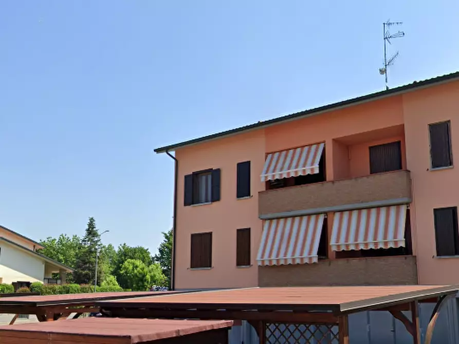 Immagine 12 di Appartamento in vendita  in Via Ospedaletto a Reggio Nell'emilia