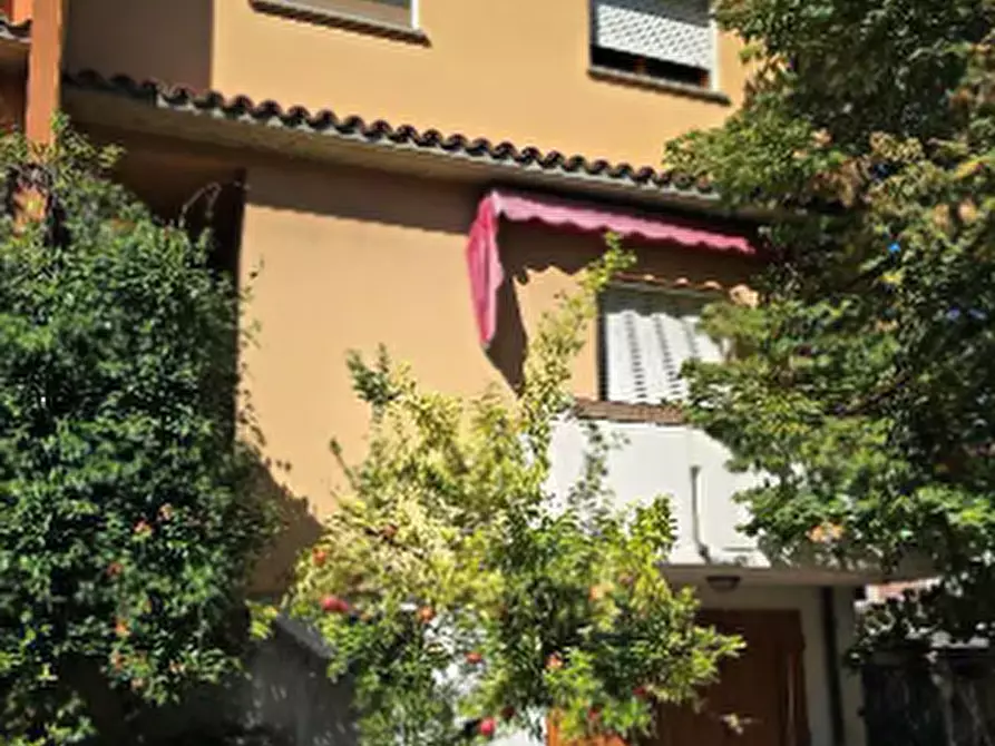 Immagine 1 di Villetta a schiera in vendita  in Via del Mulino a Lugo