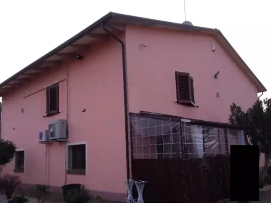 Immagine 1 di Casa indipendente in vendita  in Via Guberta a Conselice