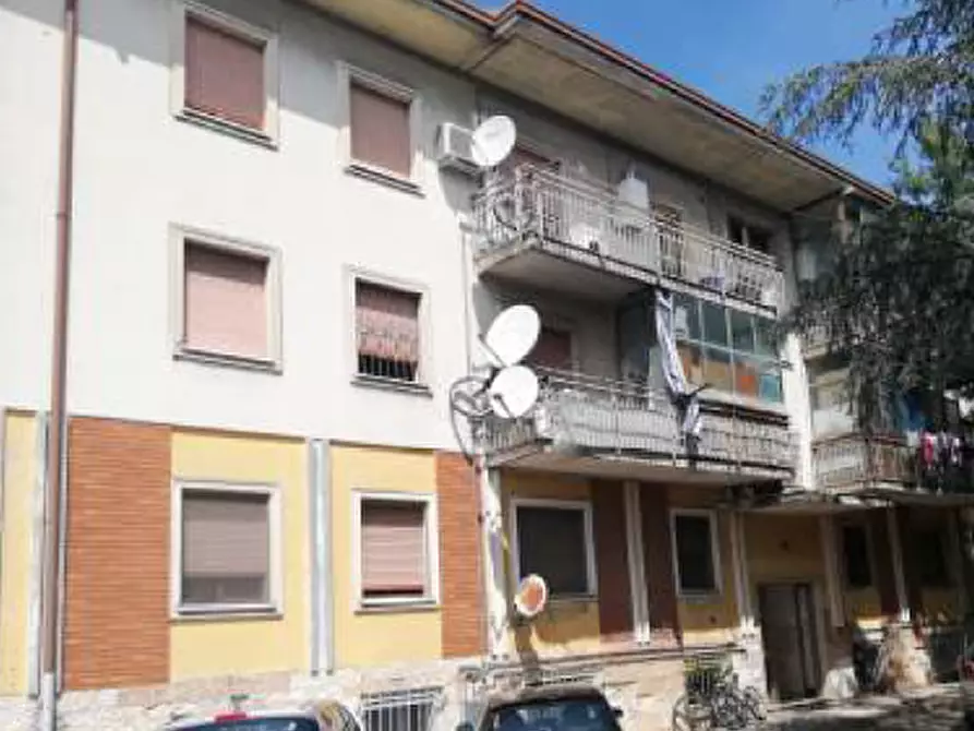 Immagine 3 di Appartamento in vendita  in Via John e Robert Kennedy  a Castiglione Delle Stiviere