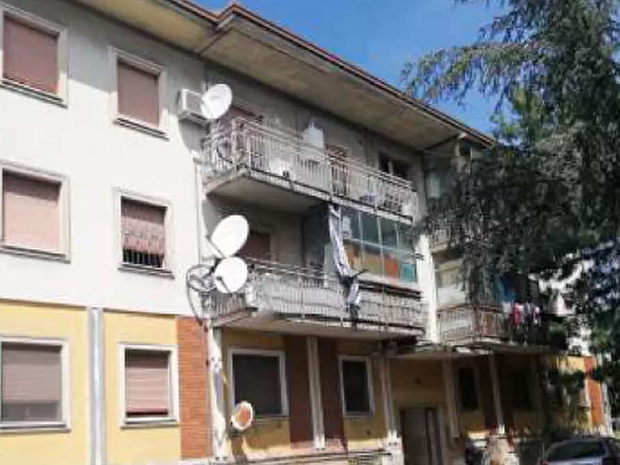 Immagine 4 di Appartamento in vendita  in Via John e Robert Kennedy  a Castiglione Delle Stiviere