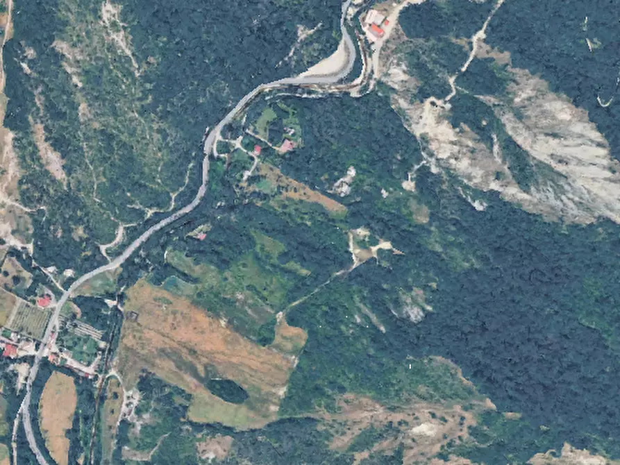 Immagine 5 di Terreno agricolo in vendita  in Via la Rocca  a Vezzano Sul Crostolo