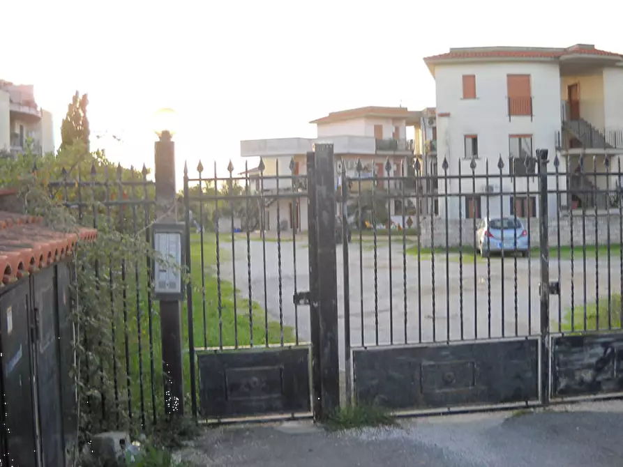 Immagine 4 di Appartamento in vendita  in Via Taglio delle Cinque Miglia a Nettuno