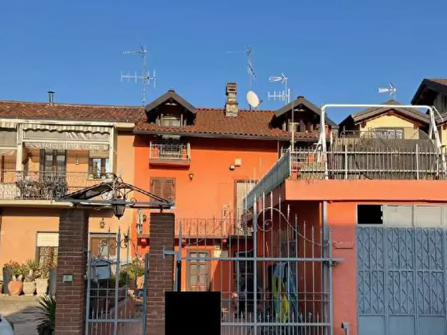 Immagine 1 di Villetta a schiera in vendita  in Via Foratella a Gassino Torinese