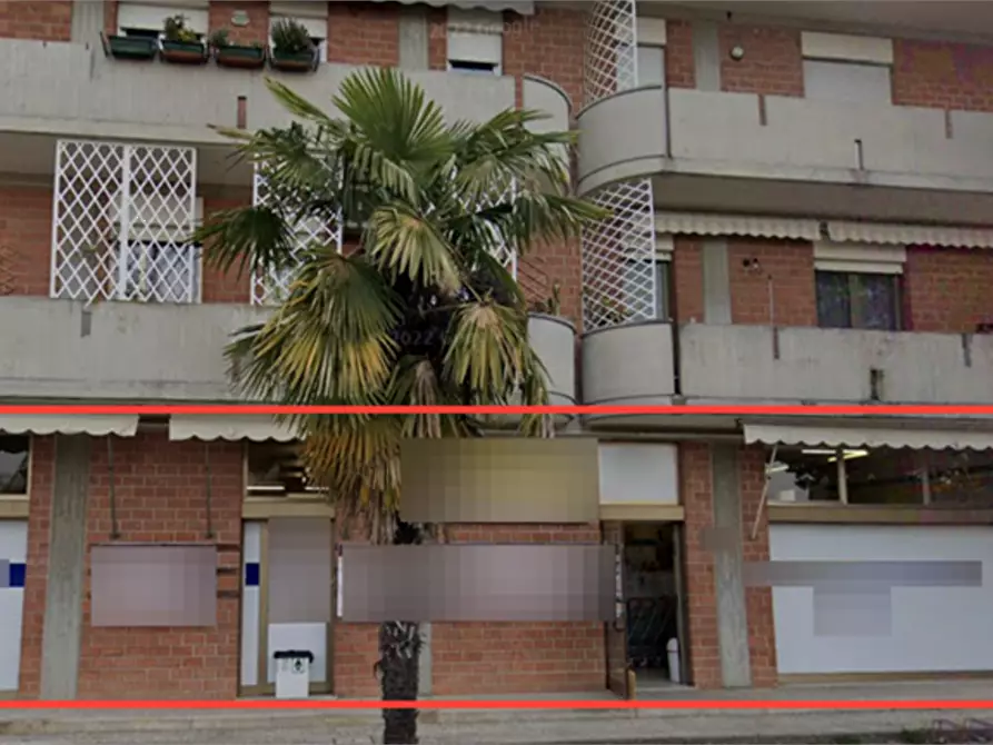Immagine 6 di Negozio in vendita  in Via E. Curiel a Terzo Di Aquileia