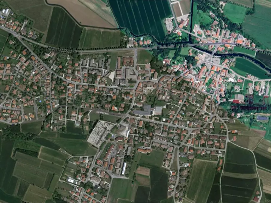 Immagine 13 di Negozio in vendita  in Via E. Curiel a Terzo Di Aquileia