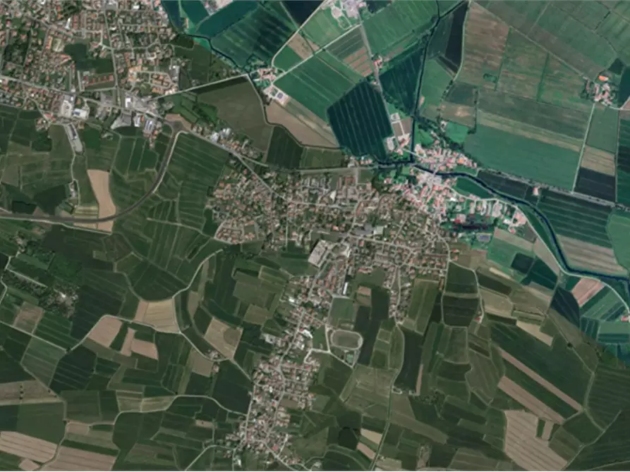 Immagine 14 di Negozio in vendita  in Via E. Curiel a Terzo Di Aquileia