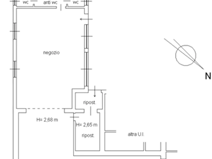 Immagine 15 di Negozio in vendita  in Via E. Curiel a Terzo Di Aquileia
