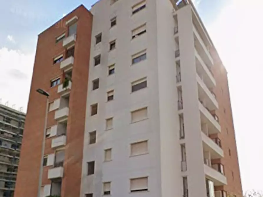 Immagine 4 di Posto auto in vendita  in Via Don Luigi Sturzo a Pomezia