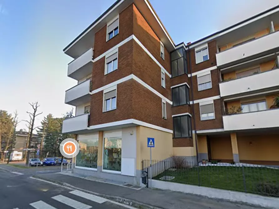 Immagine 4 di Appartamento in vendita  in Via Trieste a Figino Serenza