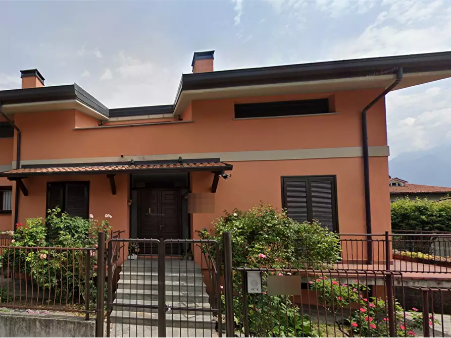 Immagine 8 di Appartamento in vendita  in Via Renzo e Lucia a Valmadrera