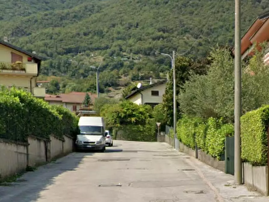 Immagine 19 di Appartamento in vendita  in Via Renzo e Lucia a Valmadrera