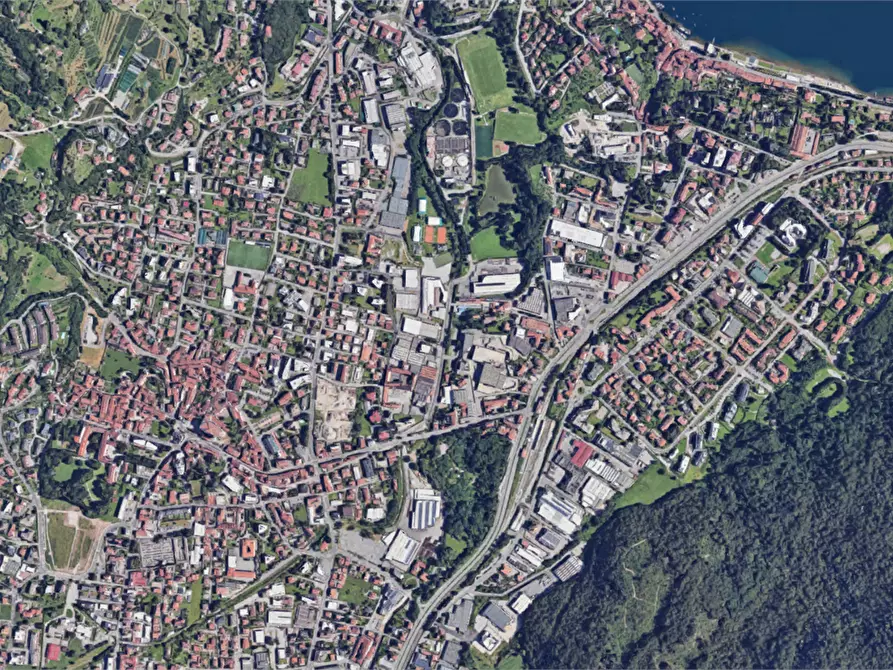 Immagine 22 di Appartamento in vendita  in Via Renzo e Lucia a Valmadrera