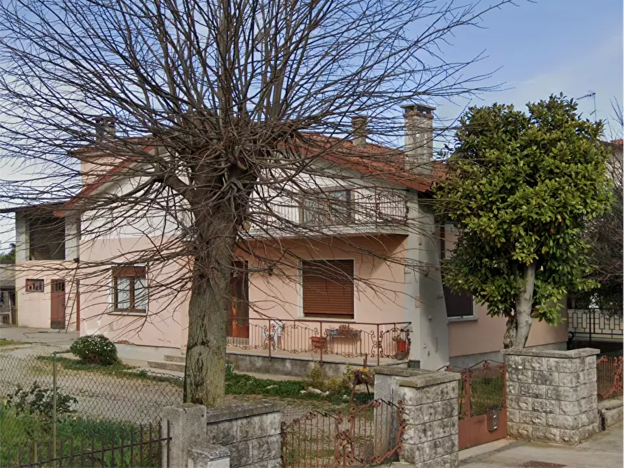 Immagine 4 di Casa indipendente in vendita  in Via Roma a Chiopris Viscone